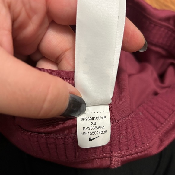 NIKE SWOOSH WOMENS MEDIUM SUPPORT SPORTS BRA - Picture 5 of 6